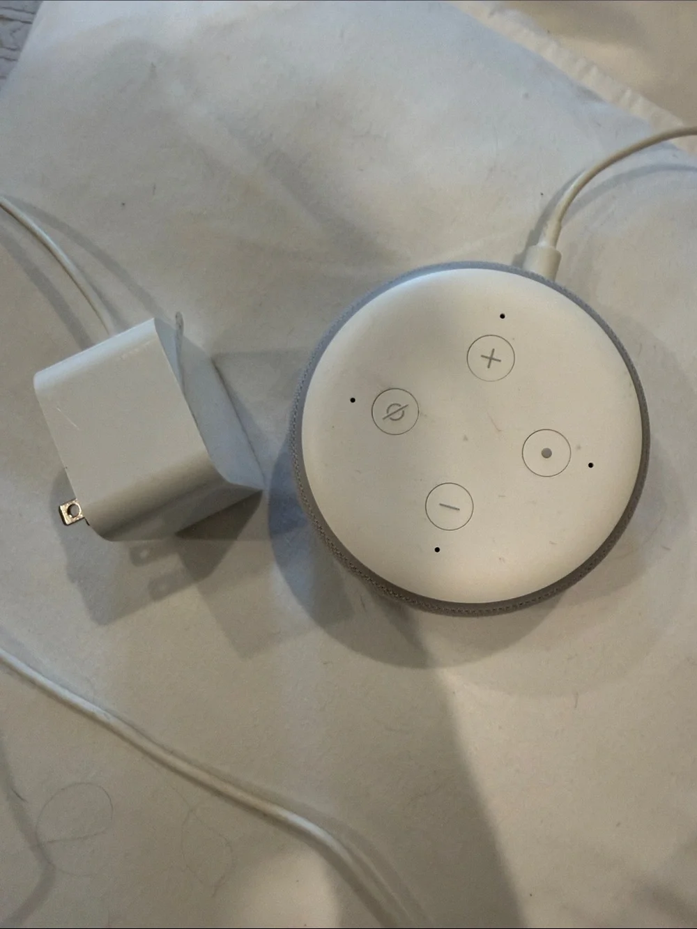 Amazon White Echo Dot with Power Adapter - 3rd Generation